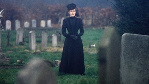 Frau in Schwarz (TV Movie 1989)