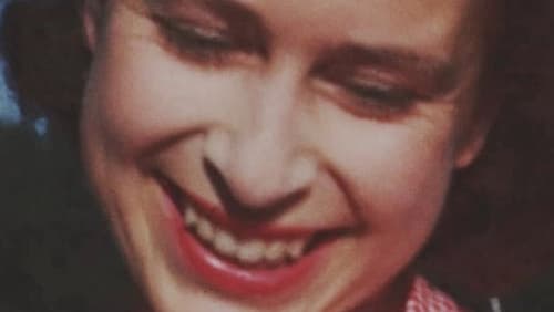 Elizabeth: The Unseen Queen (2022)
