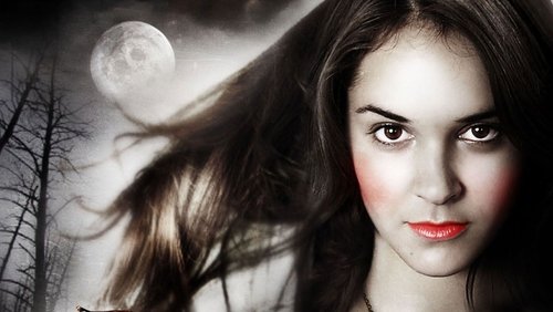 Snow White: A Deadly Summer (2012)