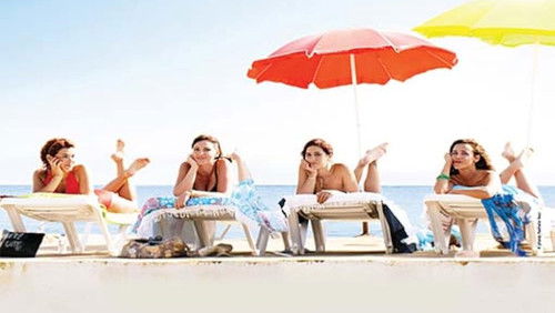 Yalla Aa’belkon: Single, Married, Divorced (2014)