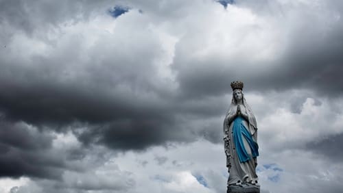 Lourdes (2019)